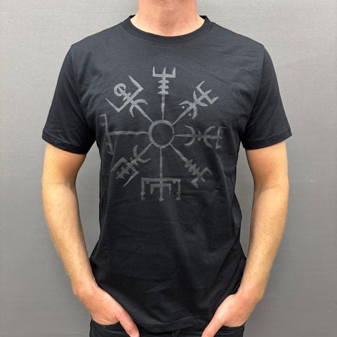 Wayfinder Black on Black - T-Shirt